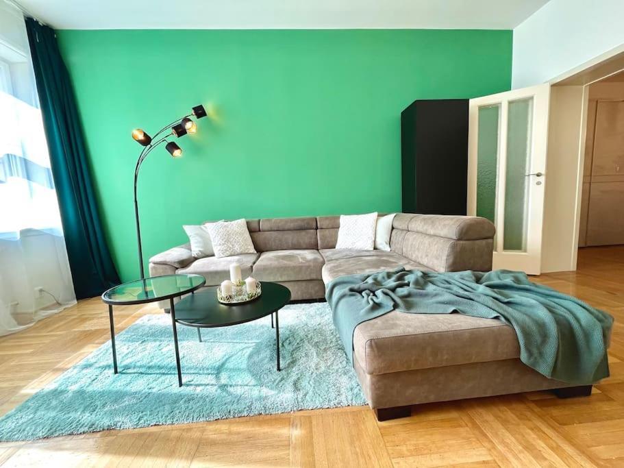 Spac In Old Town Apartment Prague